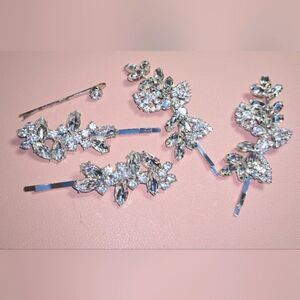 Hairclips 4pc Silvertone And Cz